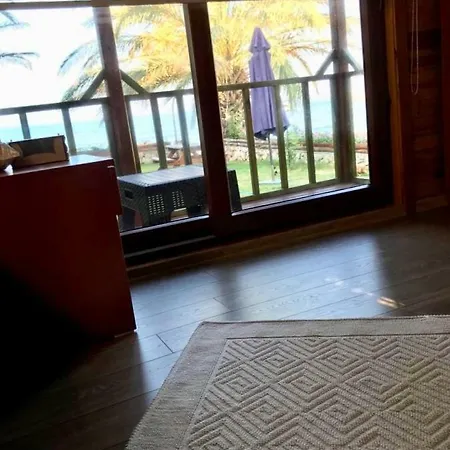 Adam's Bungalows&camping Mavikent