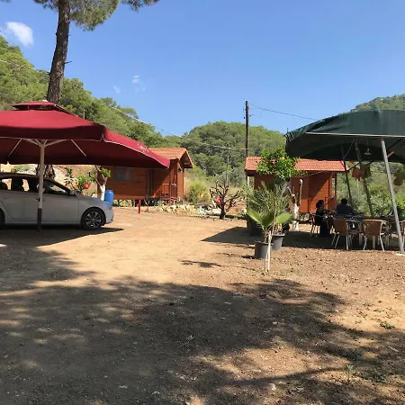 Adam's Bungalows&camping * Mavikent